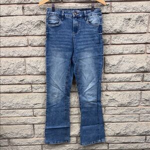 Women's Straight-Leg Jeans in Faded Blue